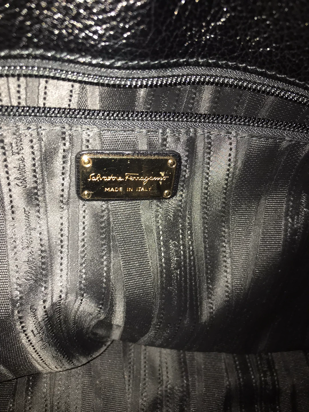 Salvatore Ferragamo Black Leather Shoulder Bag - photo 5