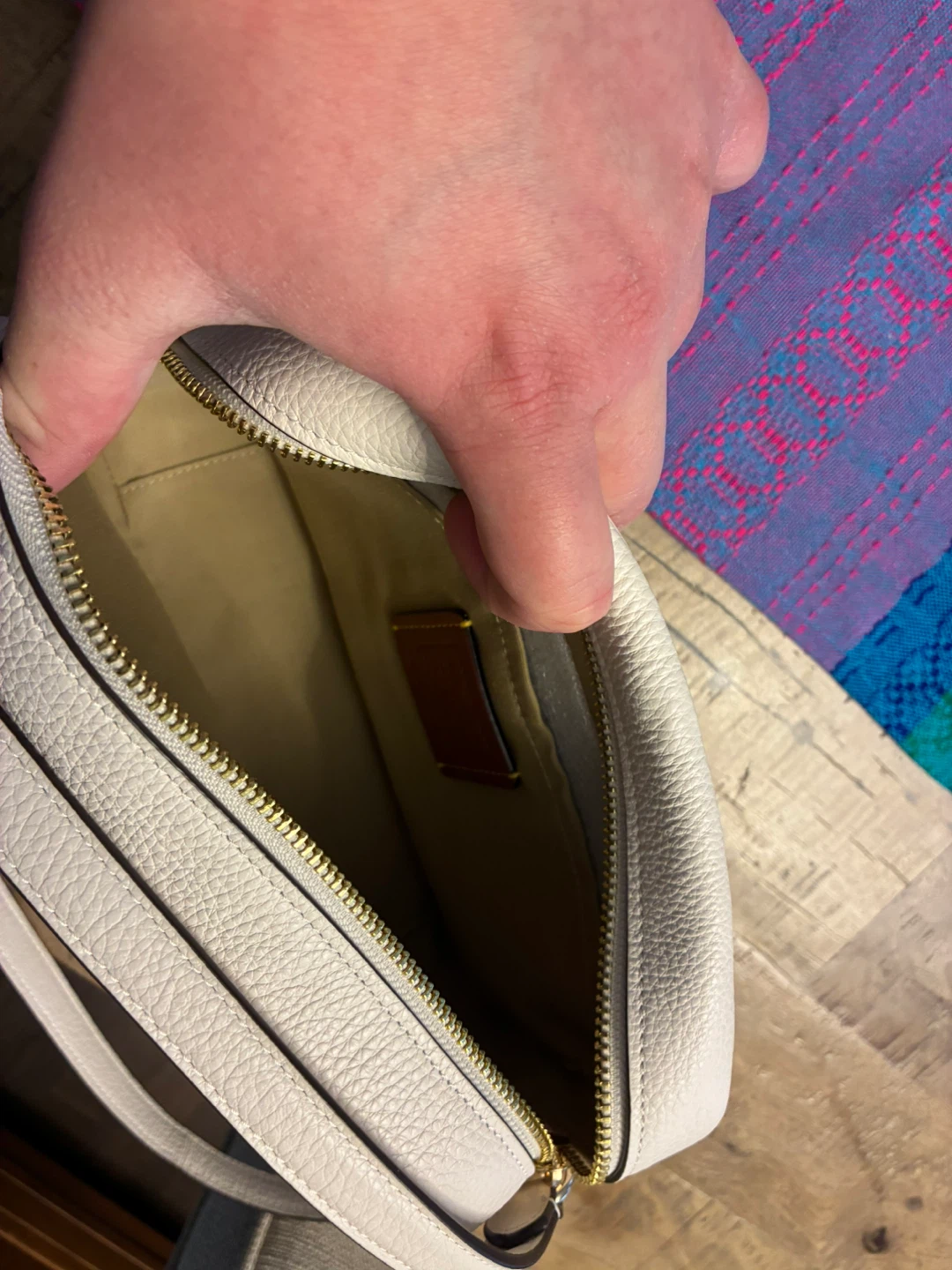 Band New - Coach Strawberry Print Camera Bag - photo 5