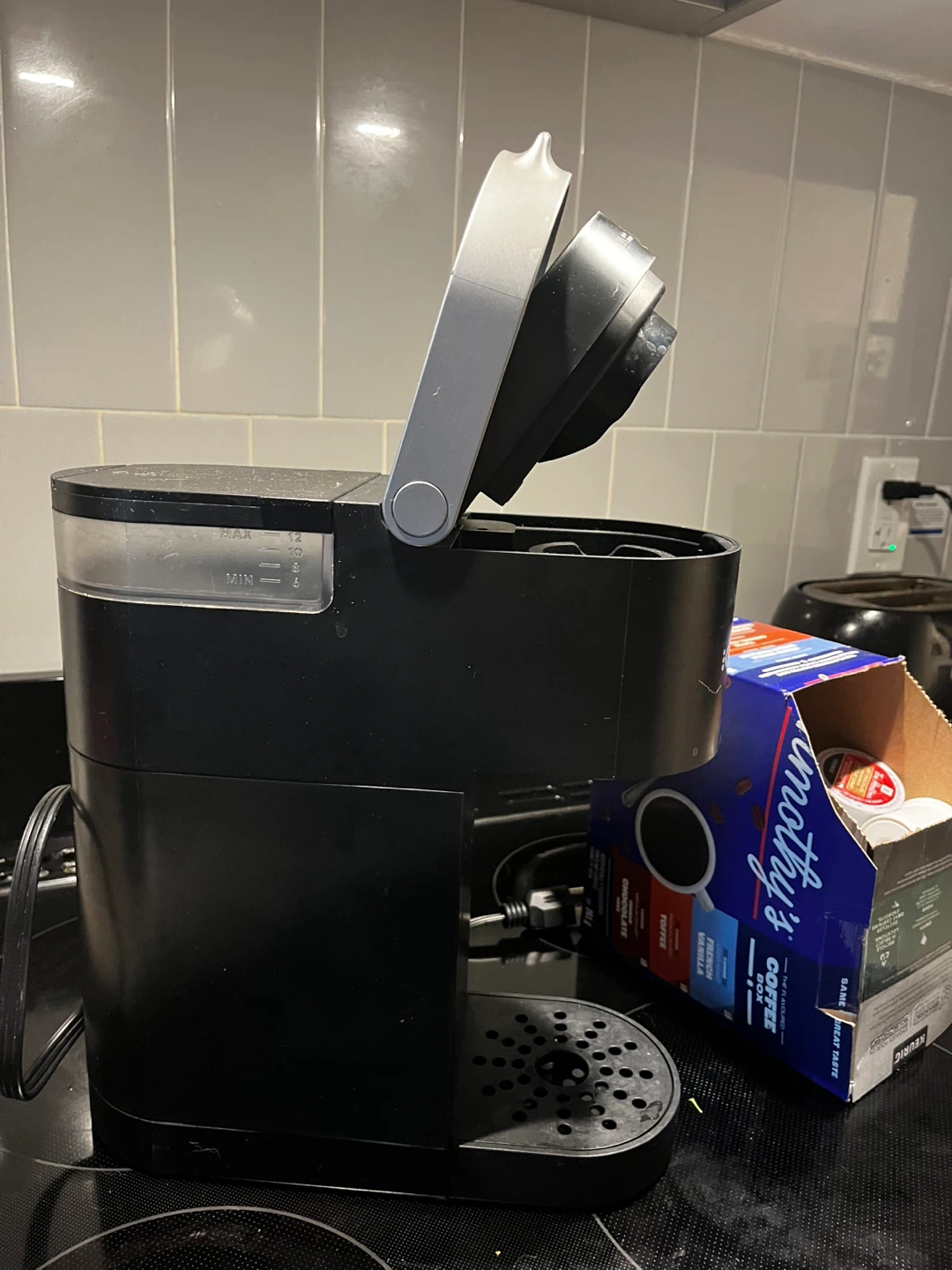 Keurig K-Mini Coffee Maker and 30 coffee pods - photo 2