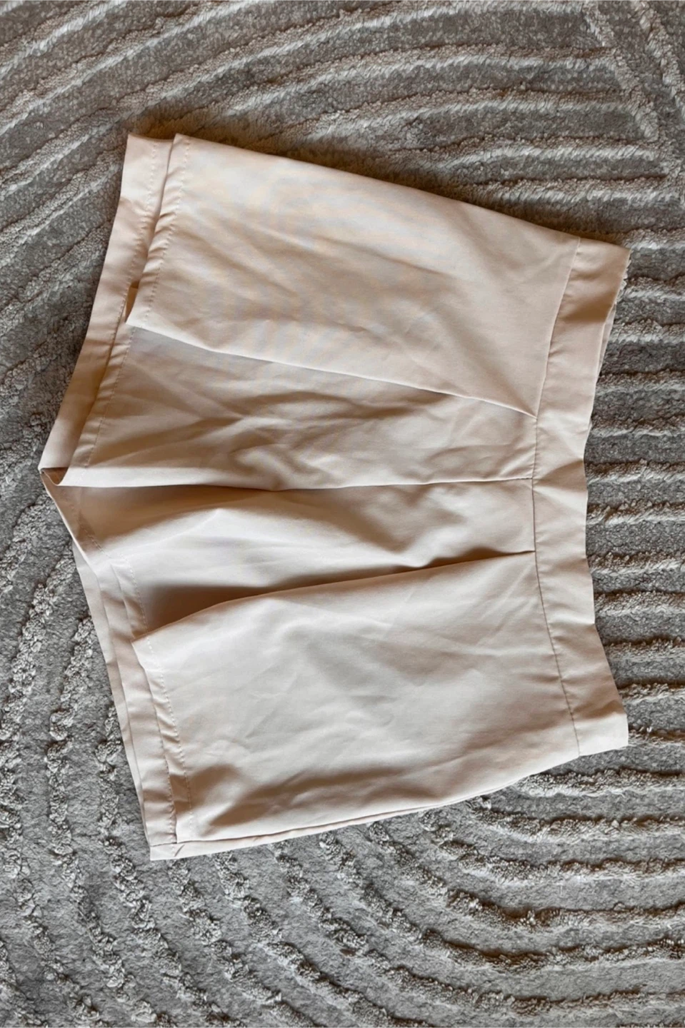 Cream Pleated High-Waisted Shorts NEW