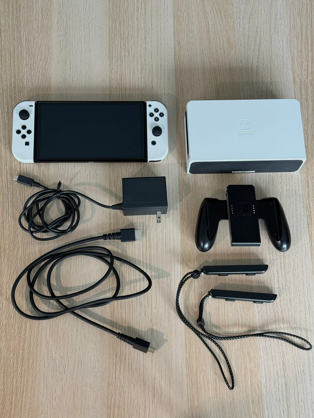 Nintendo Switch OLED *BUNDLE* - Pristine condition - photo 2