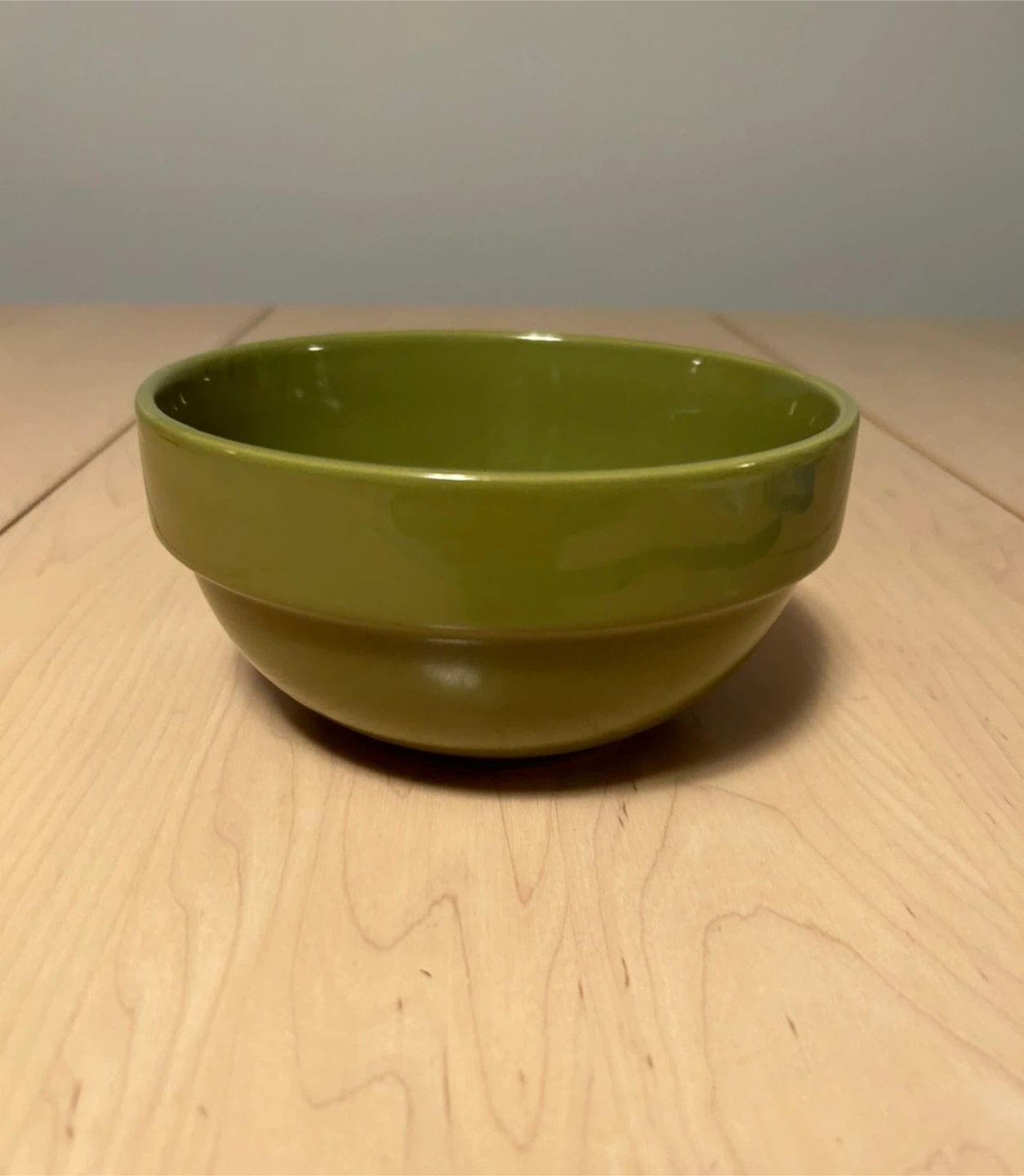 20 Dinner Plates and Cereal/Snack Bowls