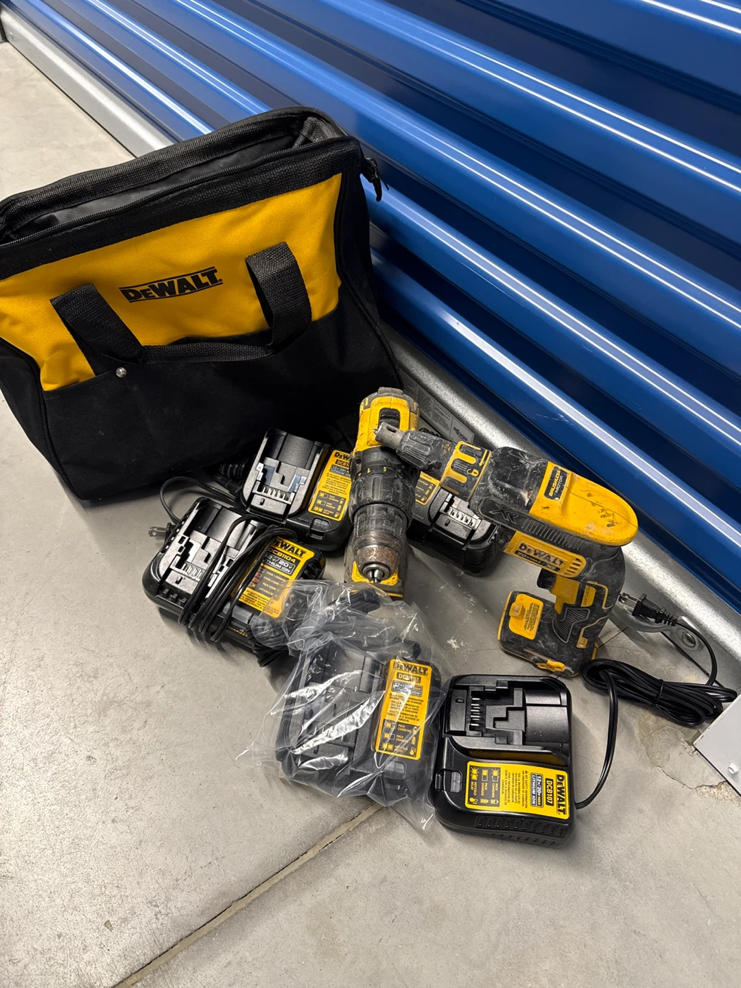 DeWalt Cordless Drill Set with Bag and Chargers