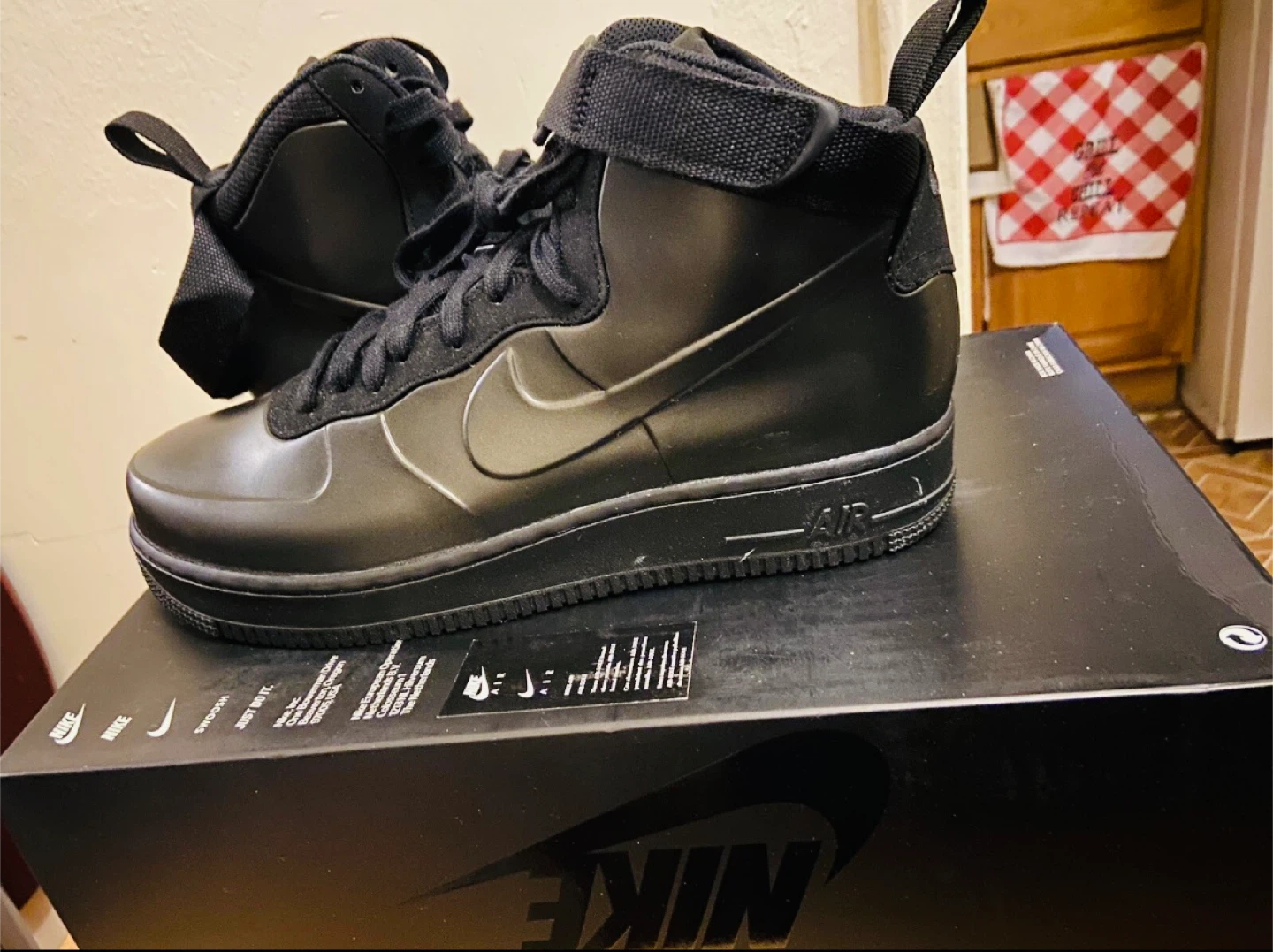 Nike Air Force 1 Foamposite Cup Mid Top Black Sneakers Size 9.5 - photo 3