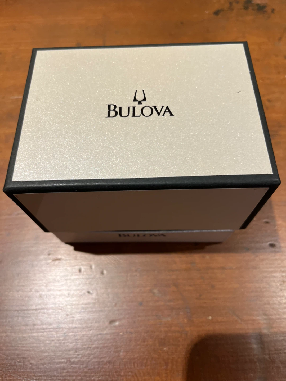 Bulova Rectangle Face Watch - photo 4