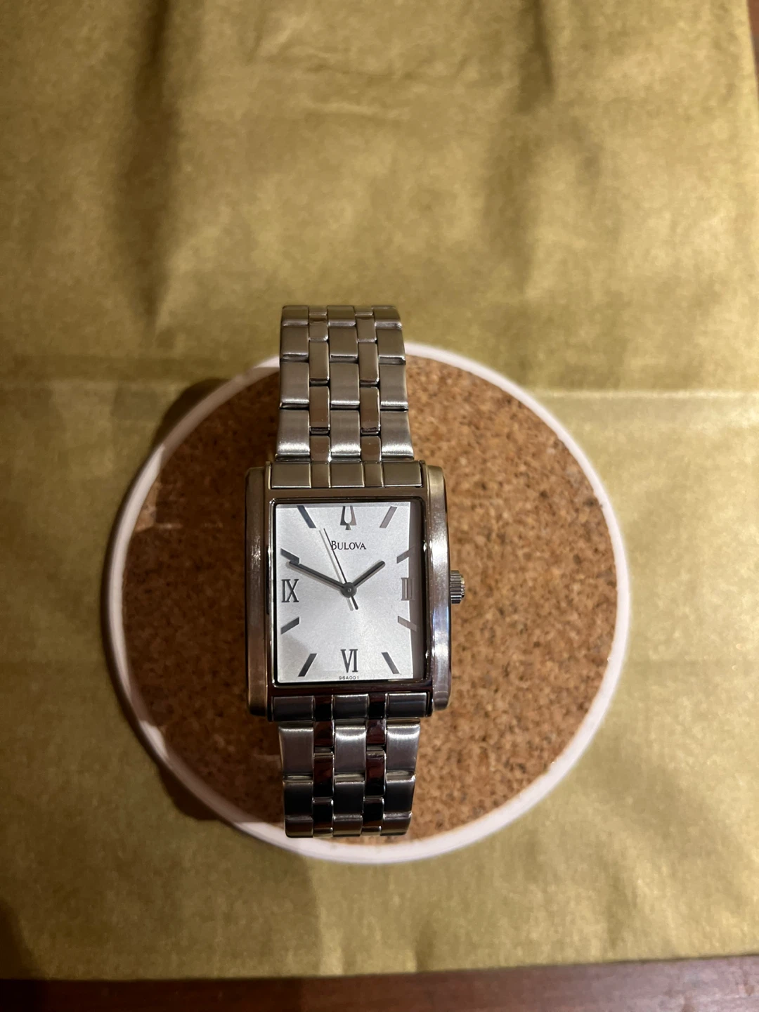 Bulova Rectangle Face Watch - photo 2