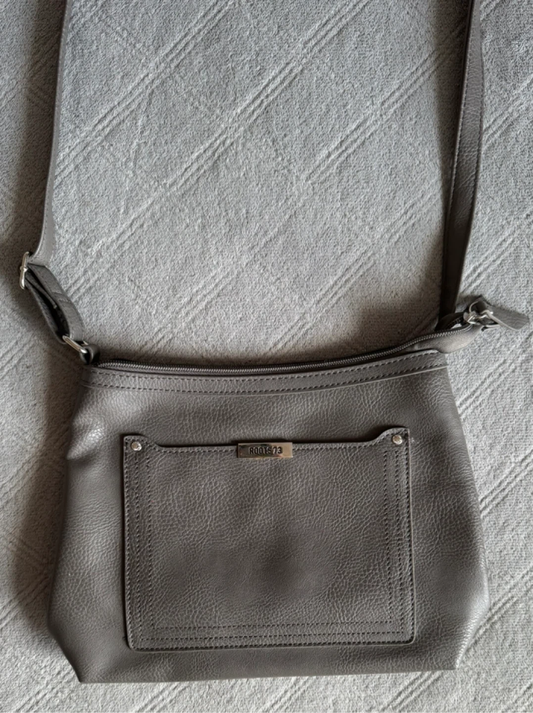 Roots 73 Grey Crossbody Purse - photo 2