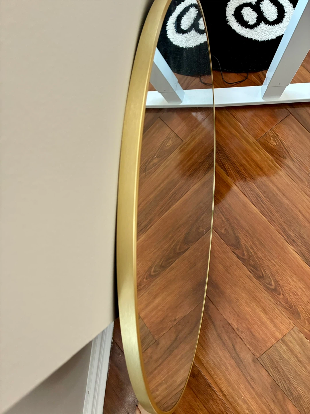 Round Gold Metal Frame Wall Mirror - photo 2