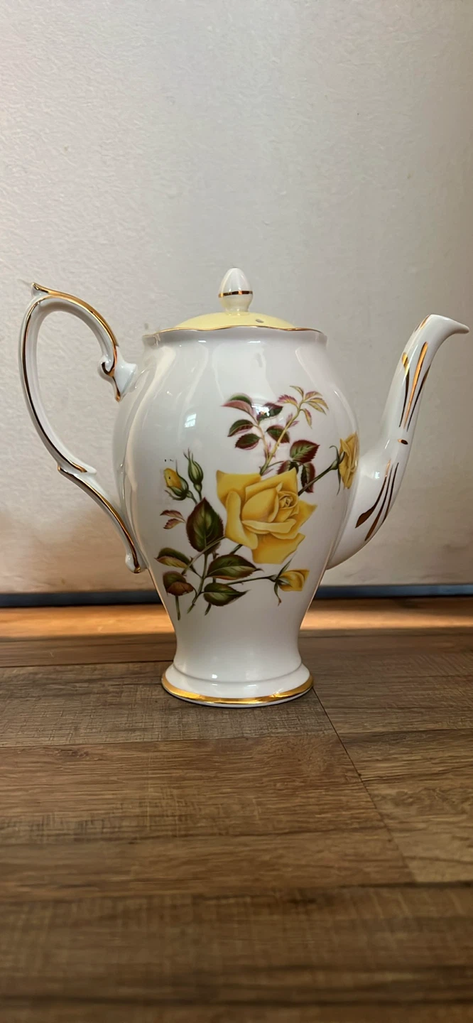 Vintage Yellow Rose Teapot
