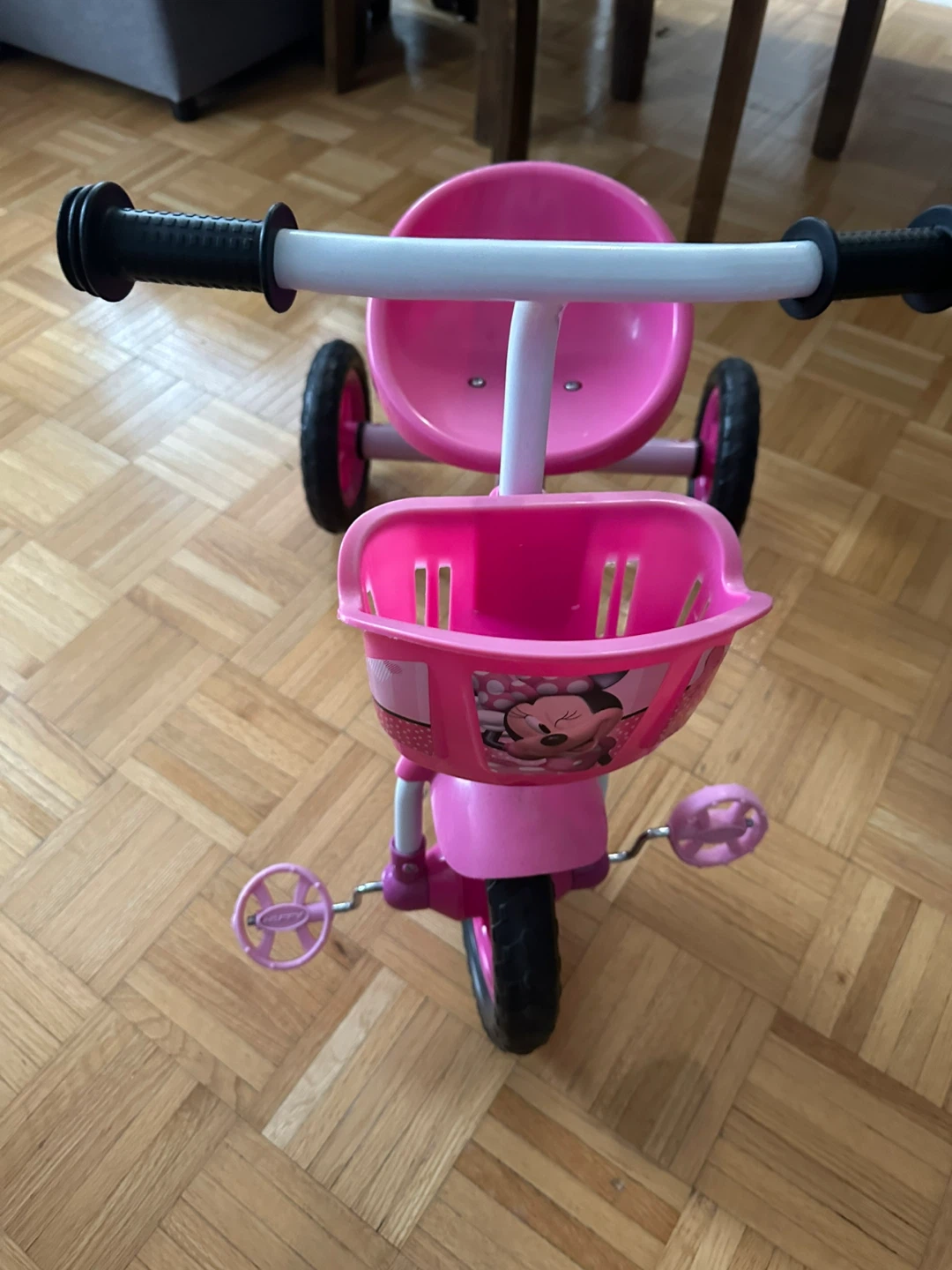 Pink Minnie Mouse Tricycle with Basket - photo 4