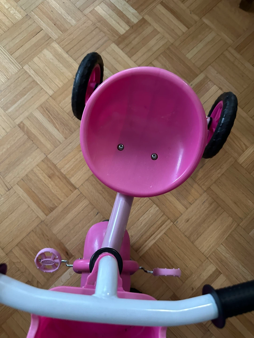 Pink Minnie Mouse Tricycle with Basket - photo 2