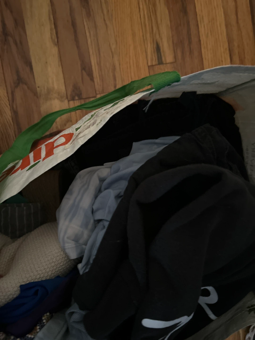 Bag of assorted women’s clothing - photo 2