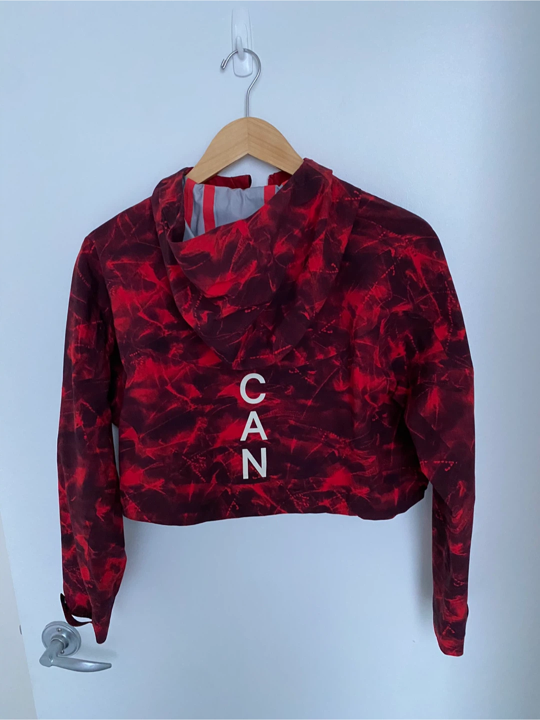 Lululemon Cropped Hoodie Jacket Red Maple Leaf Olympic - photo 2