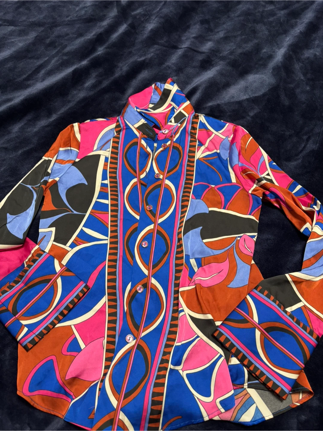 Women’s dress shirt