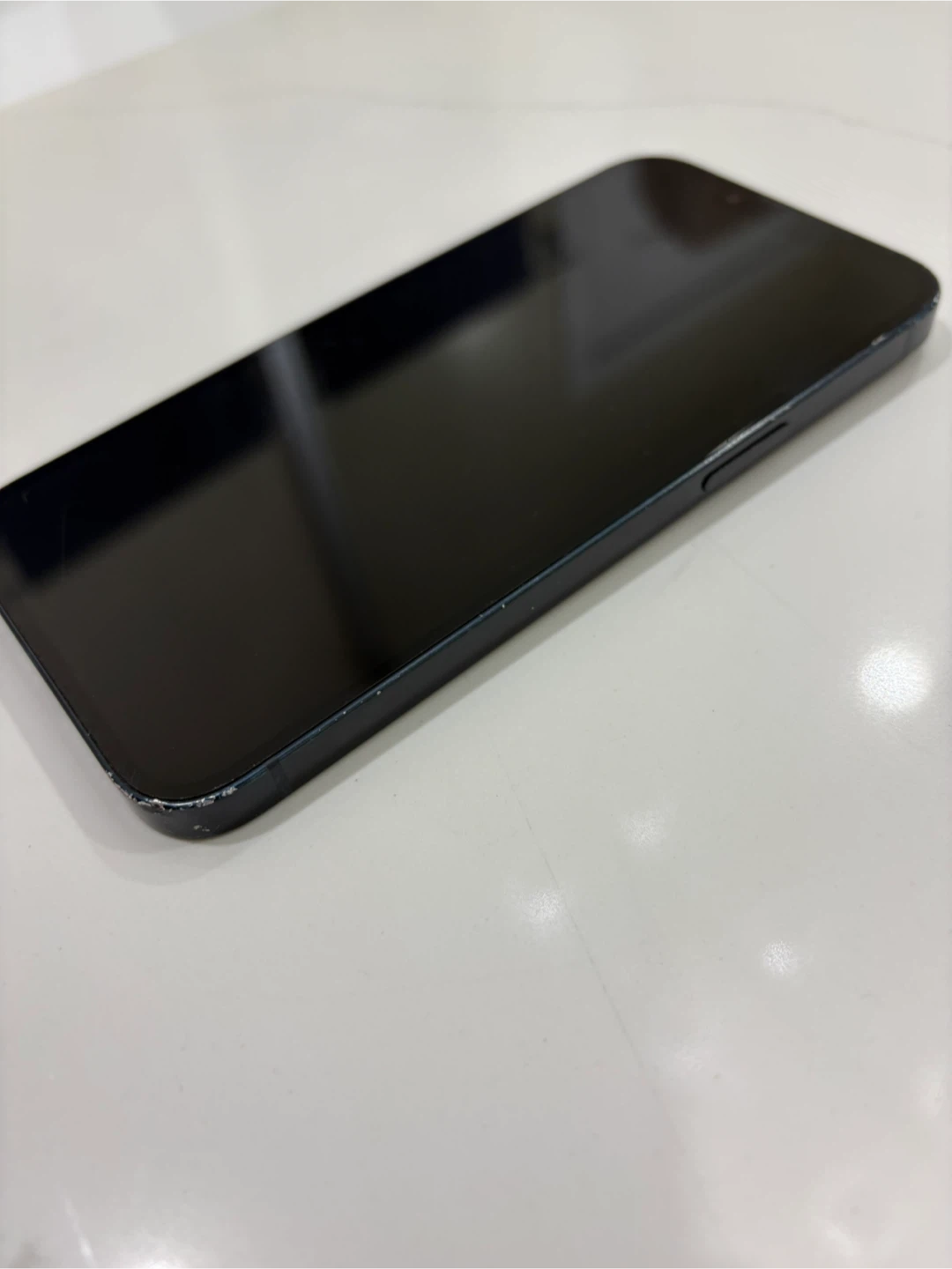 iPhone 13 - 128gb - 74% Battery - photo 3