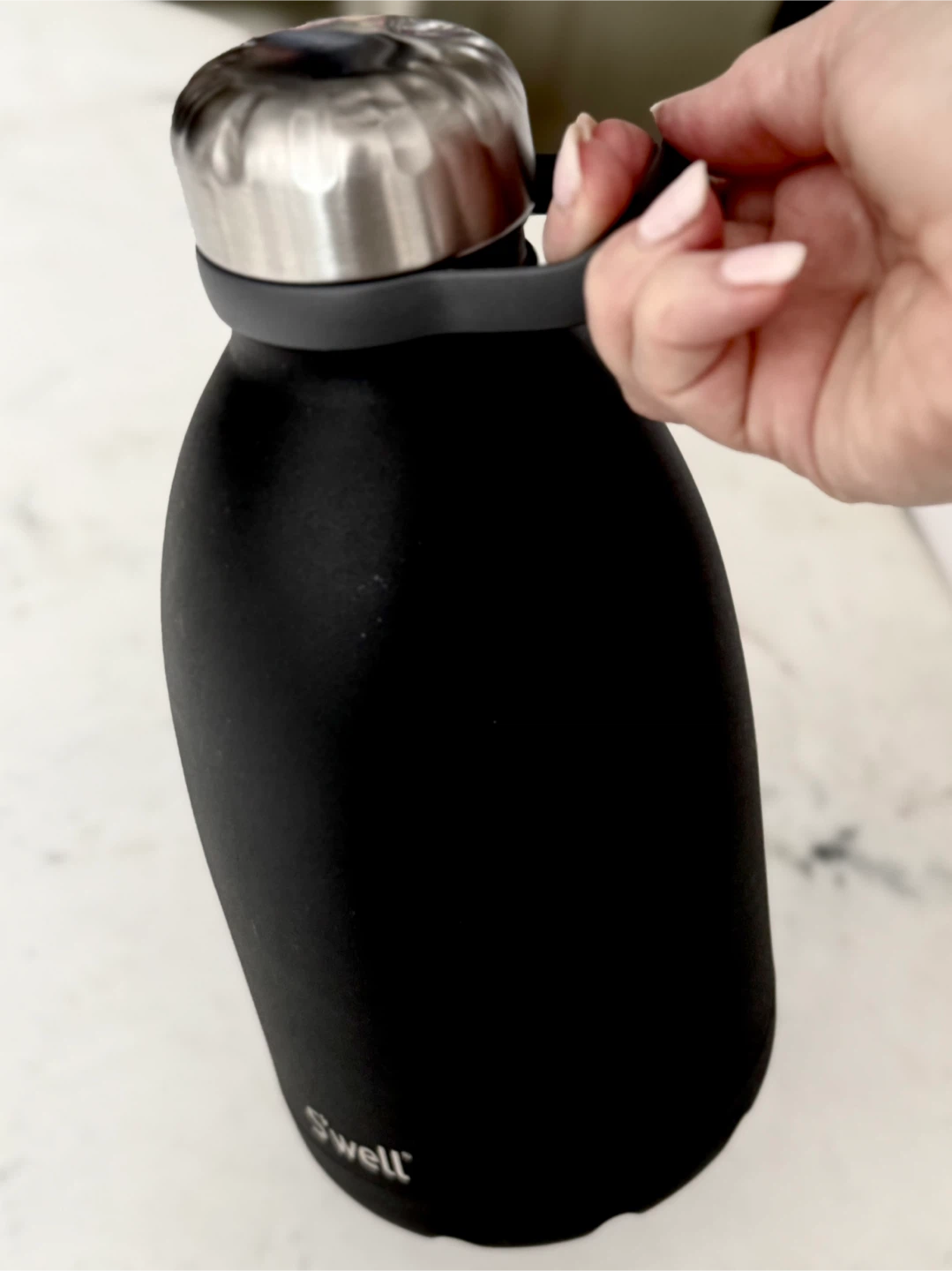 XL 64oz S'well Roamer Black Onyx Water Bottle 1.9L - photo 4