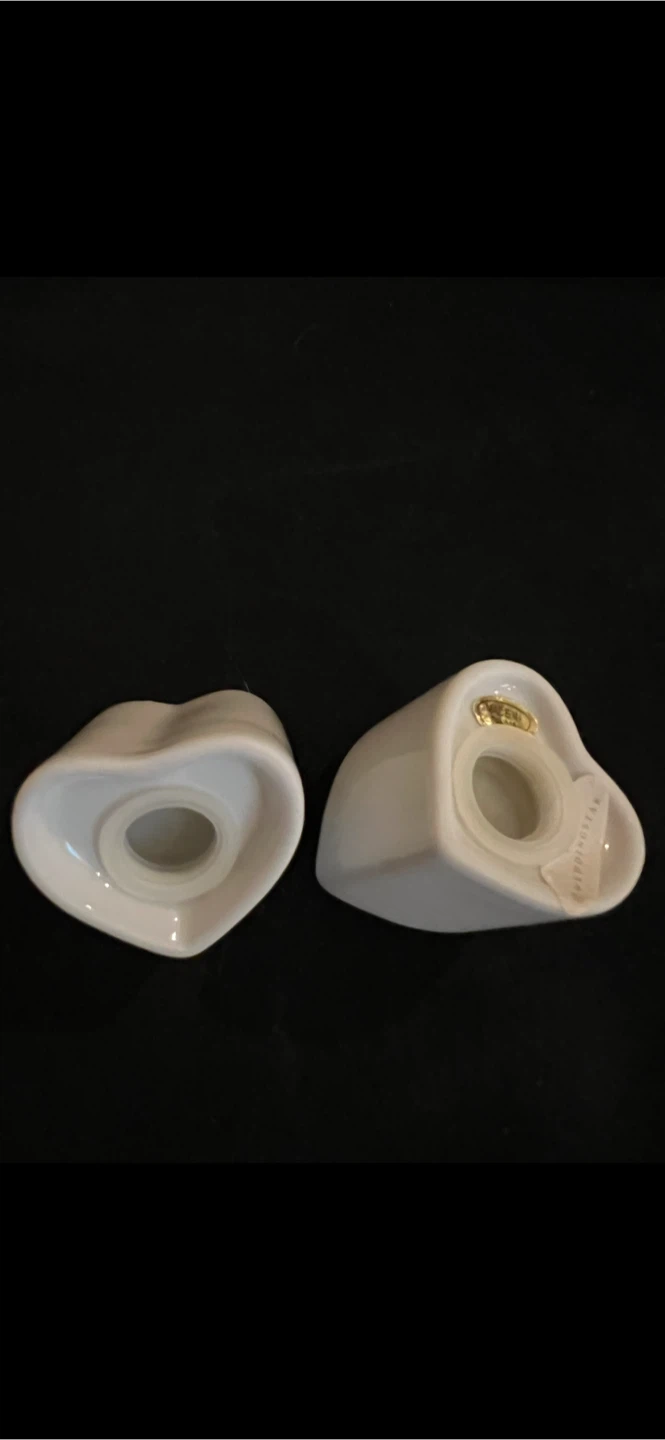 White Ceramic Heart Salt and Pepper Shakers - photo 4