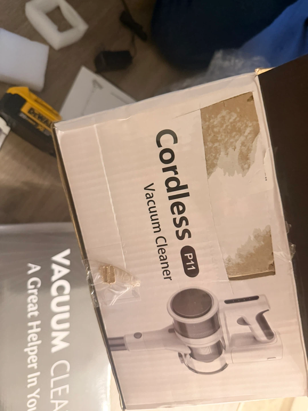 Cordless Vacuum Cleaner P11