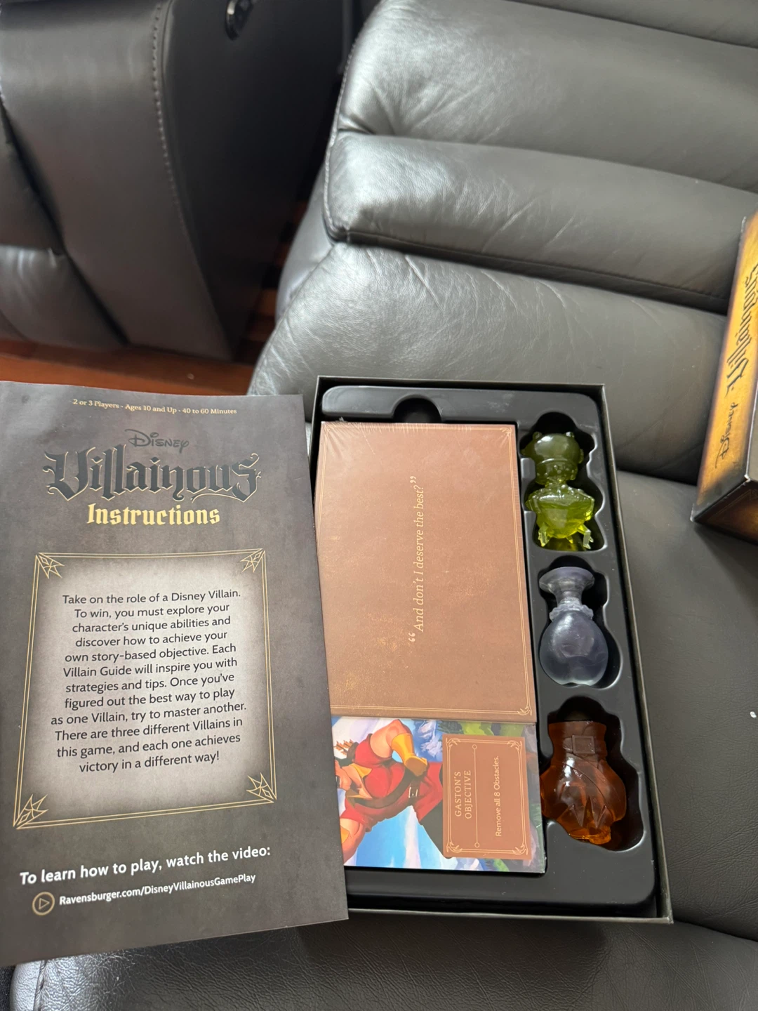 Disney Villainous Despicable Plots Board Game - photo 2
