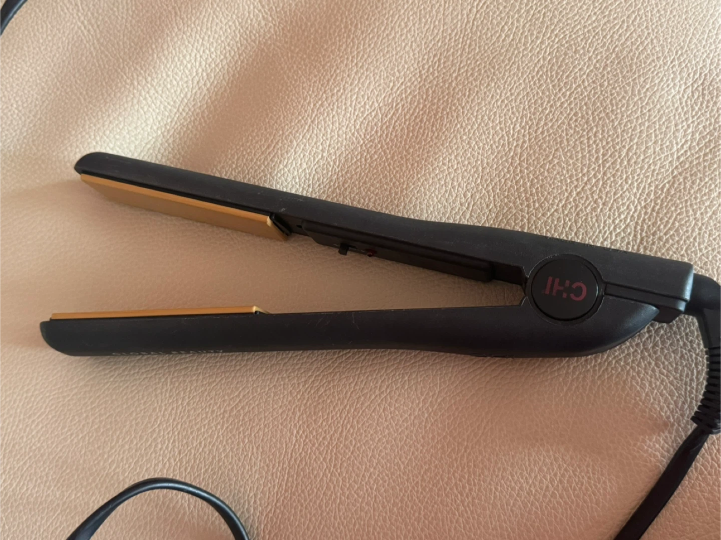 CHI Ceramic Hair Straightener - photo 2