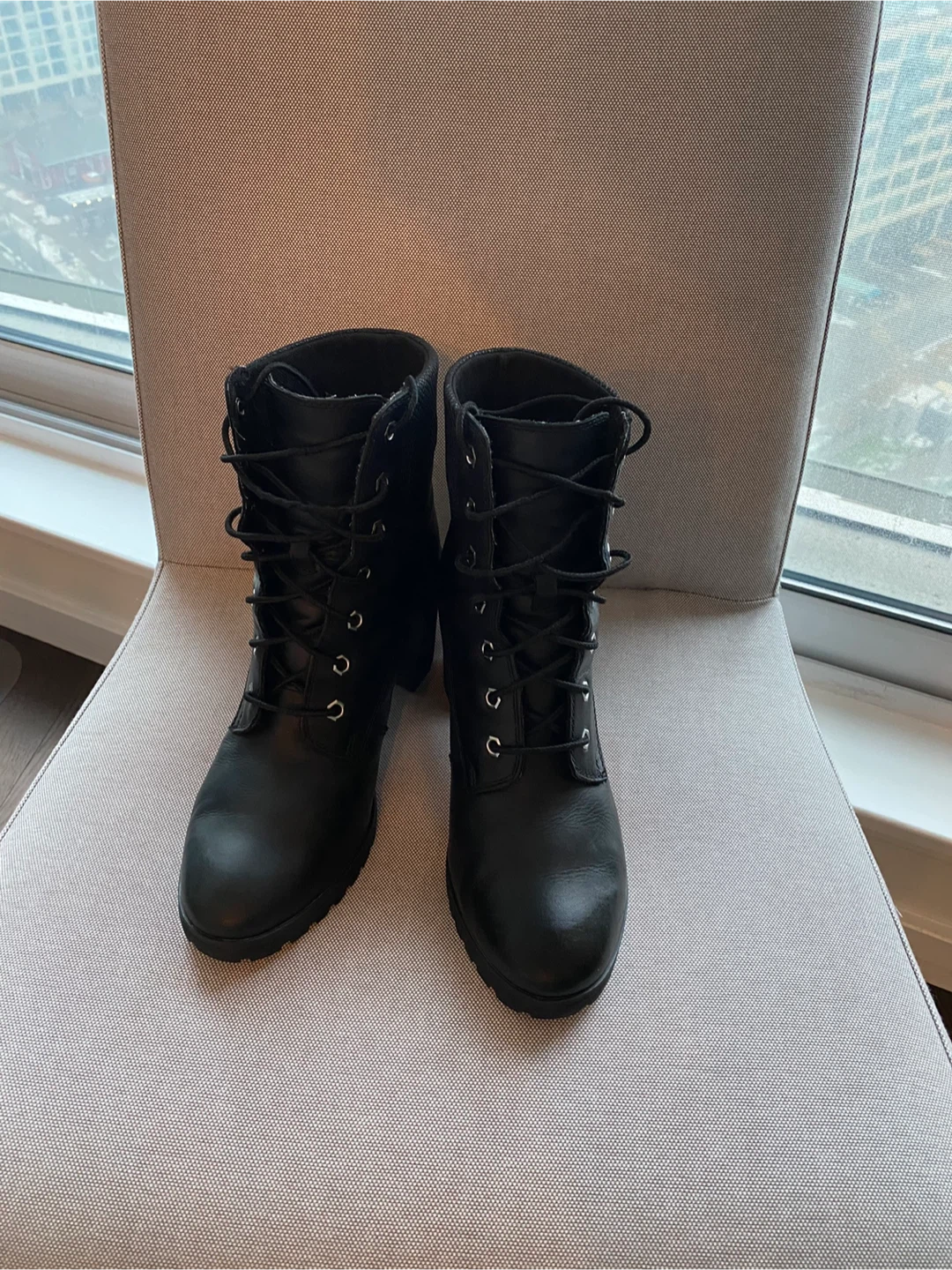 Timberland Women's Black Leather Boots - size 9 - photo 2