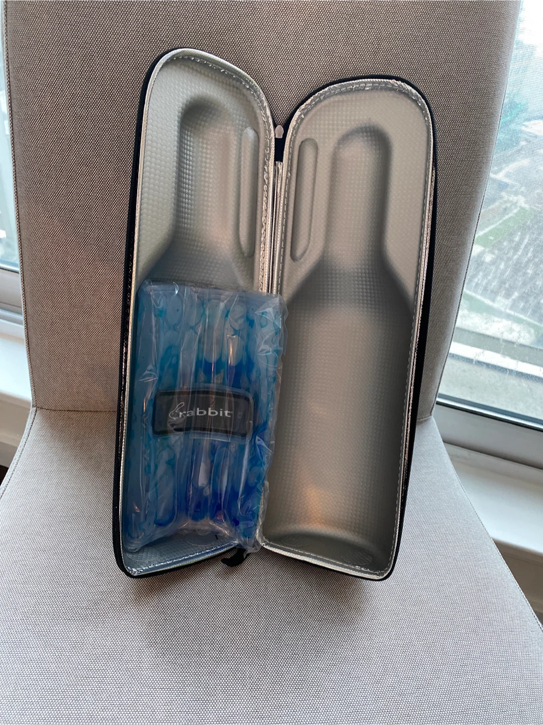 New - Portable Wine Bottle Bag with Ice Pack