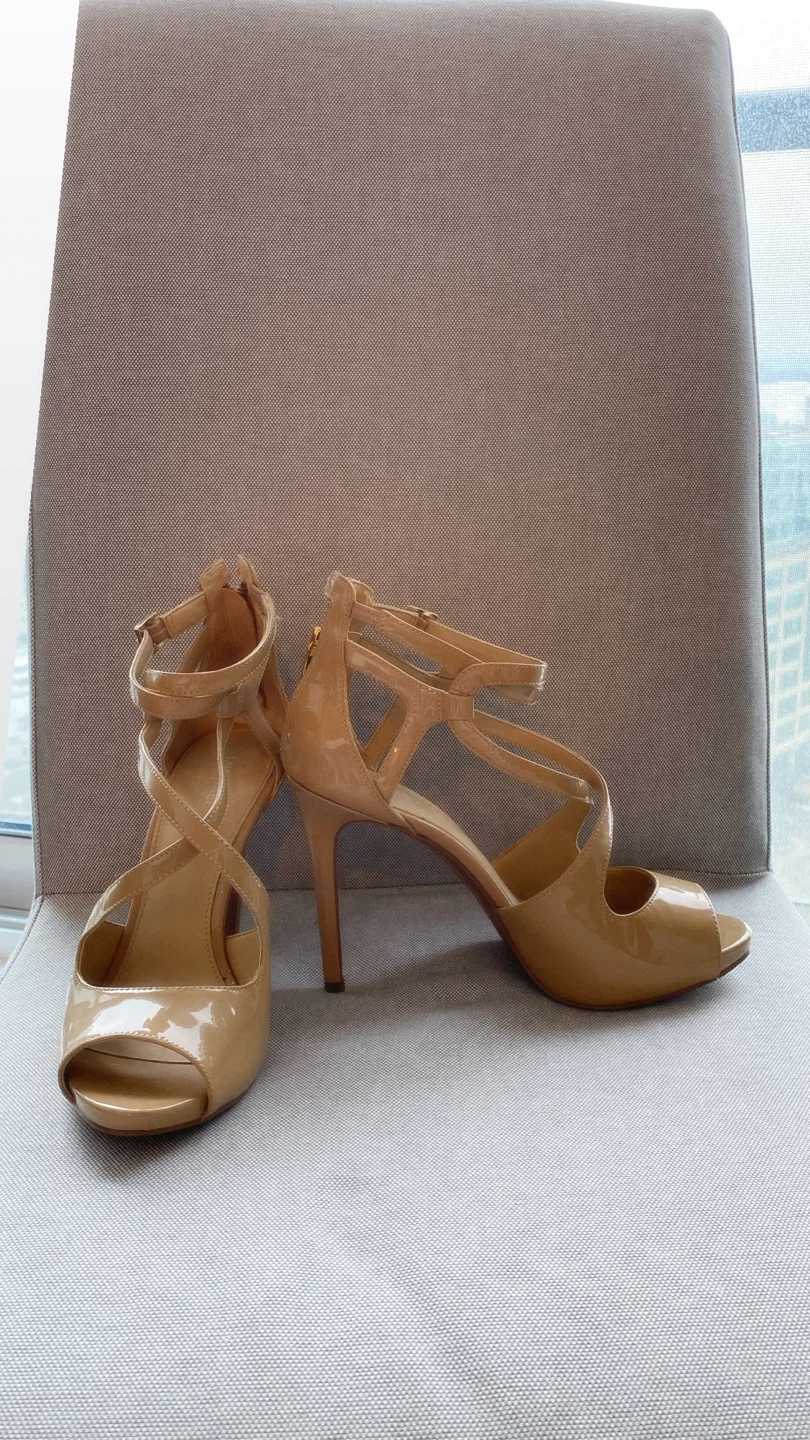 Michael Kors Leather Heels - Size 8.5 - photo 2