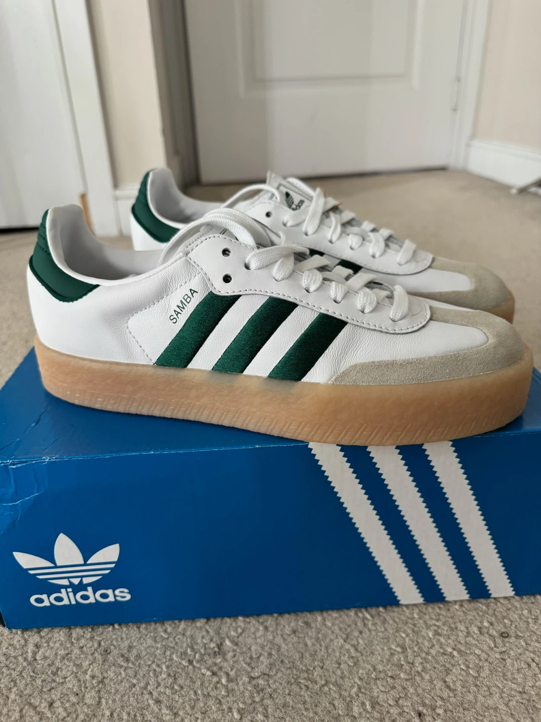 Adidas Sambae - White Collegiate Green (Women’s Size 9)