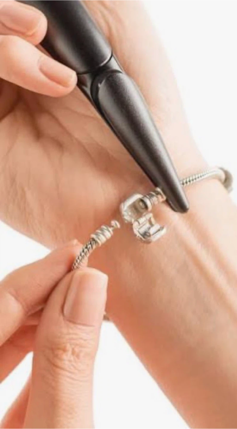 Fairy Fastener Bracelet Tool & Pouch - photo 3