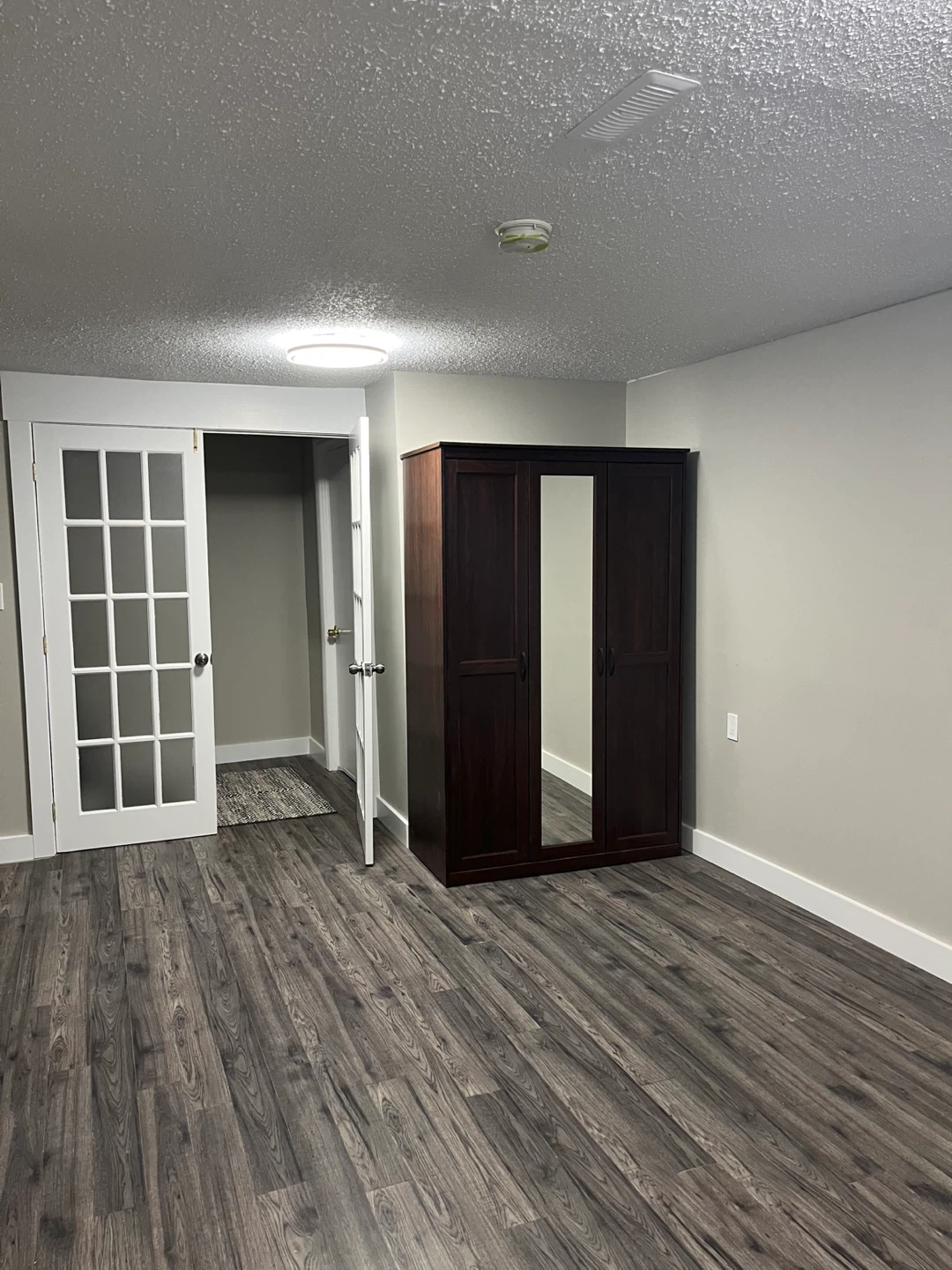 2Br basement Apt - photo 4