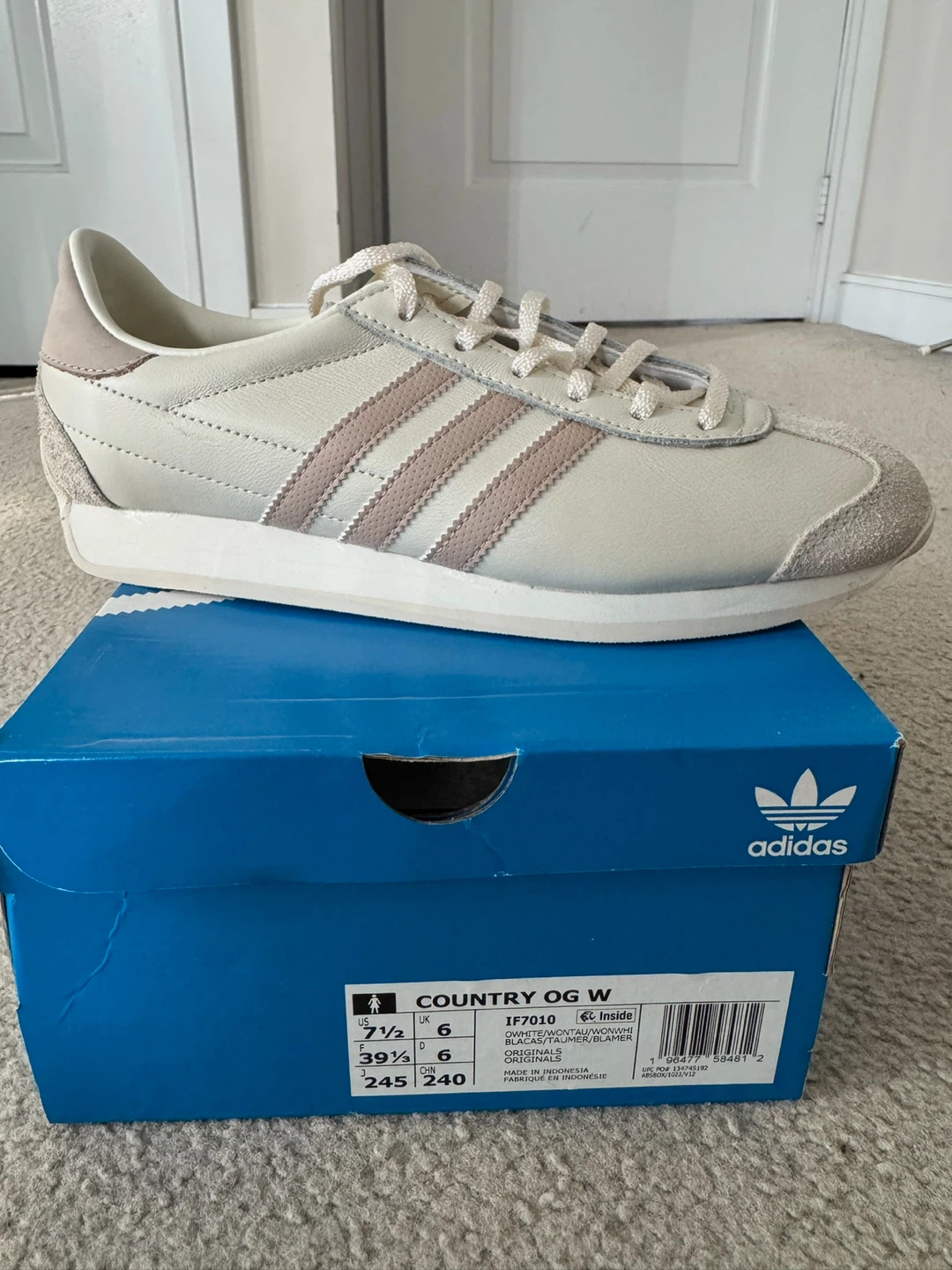 Adidas Country OG - Off White / Wonder Taupe (Women’s Size: 7.5) - photo 4