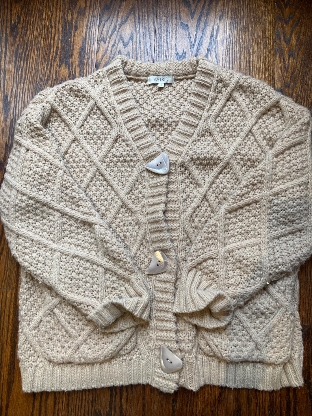 9-piece clothing bundle - photo 2