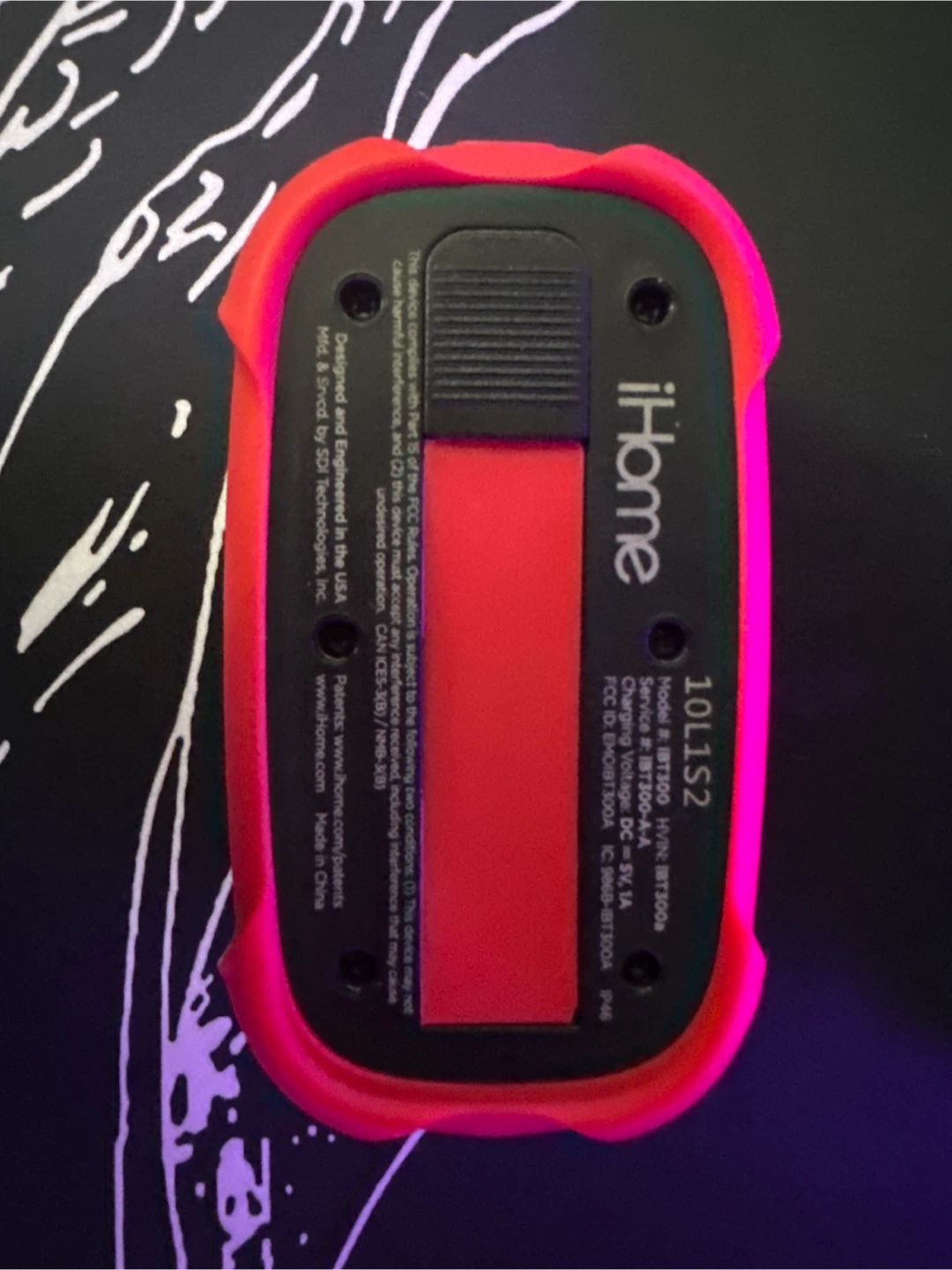 iHome 10L1S2 Portable Bluetooth Speaker - Red - photo 3