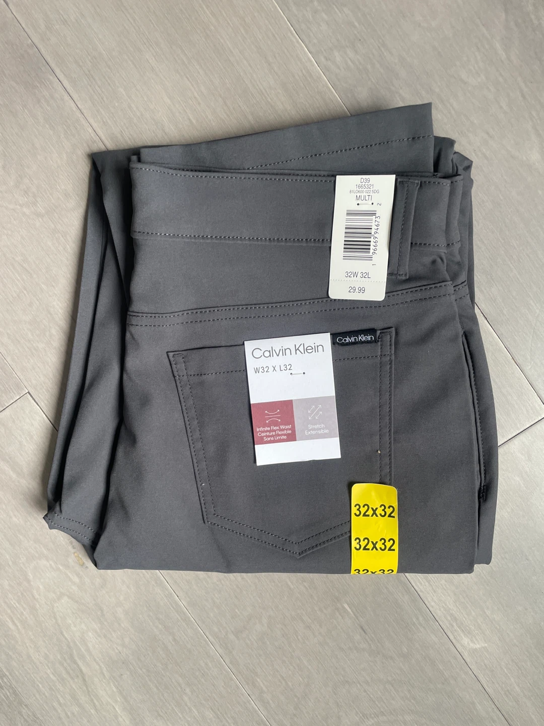 Calvin Klein Men's Pants - 32W x 32L