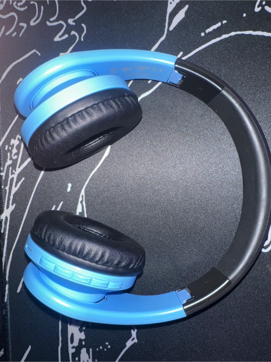 Bluetooth Over-Ear Headphones with Audio Cable