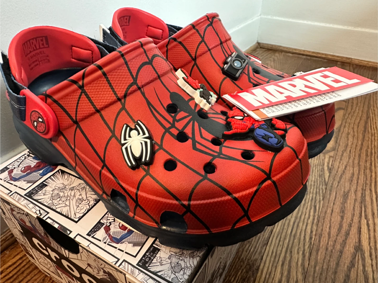 Crocs Spiderman Clogs with Jibbitz size J3 - photo 2
