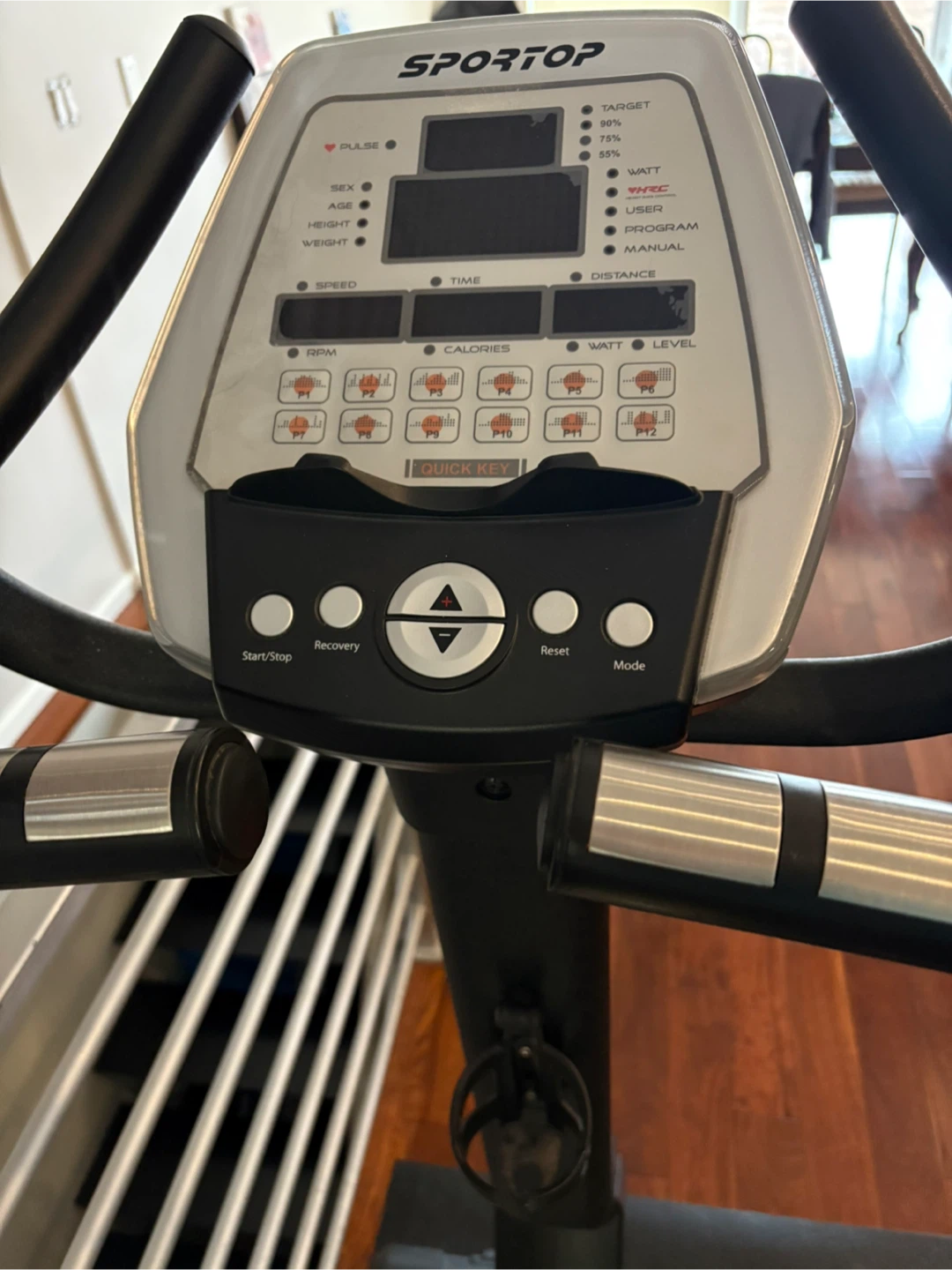 Upright exercise bike - magnetic