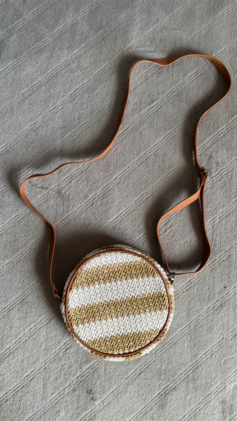 Round Straw Crossbody Bag - photo 5