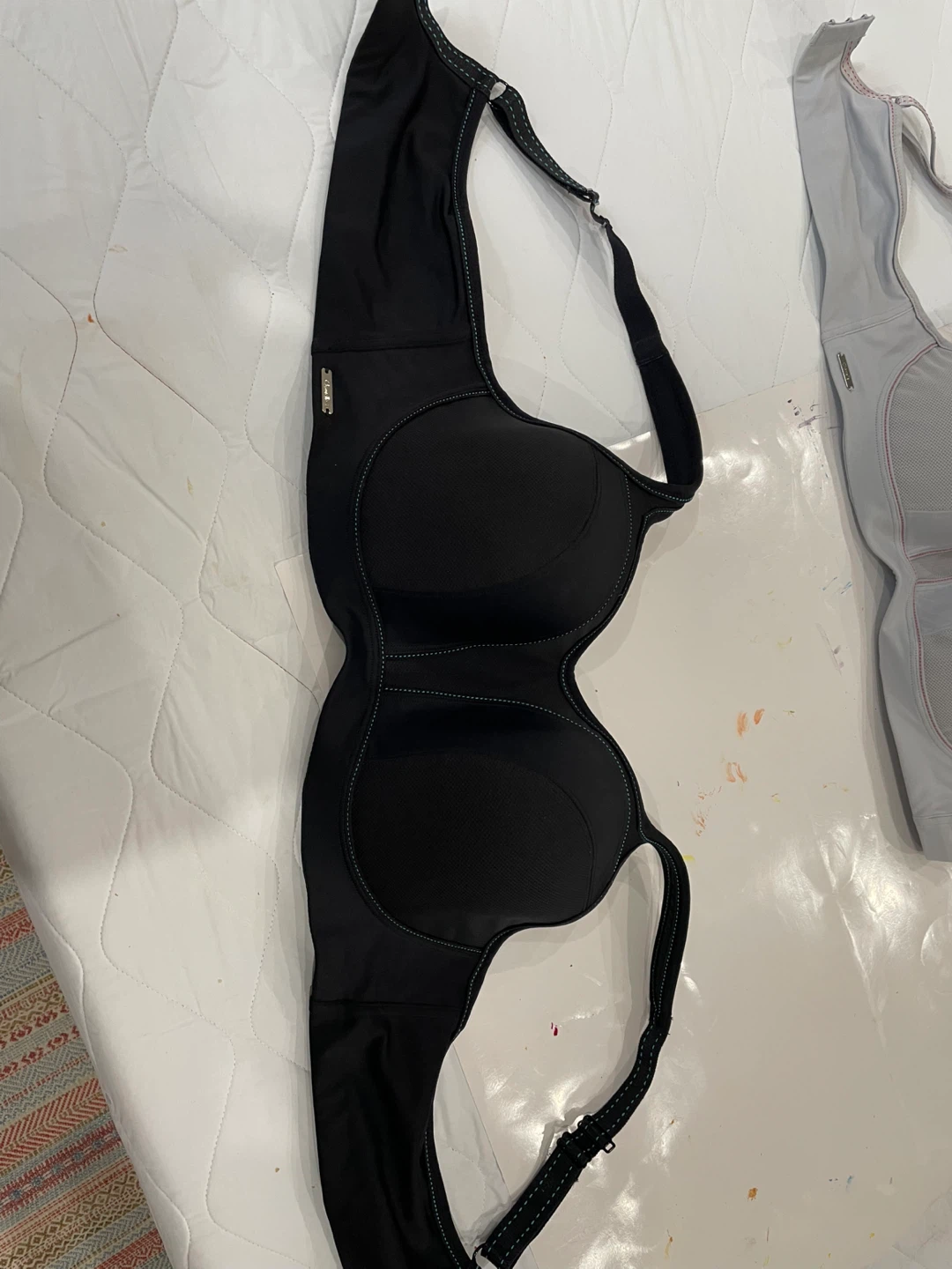Bras