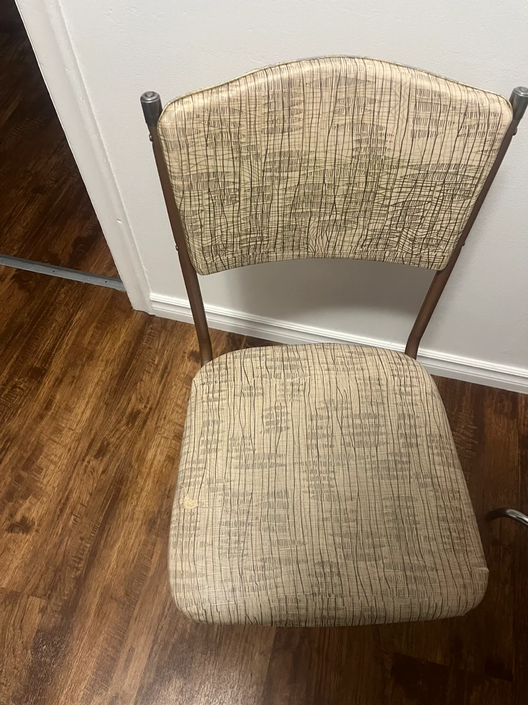 Vintage Dinette Set - Table and 2 Chairs - photo 2
