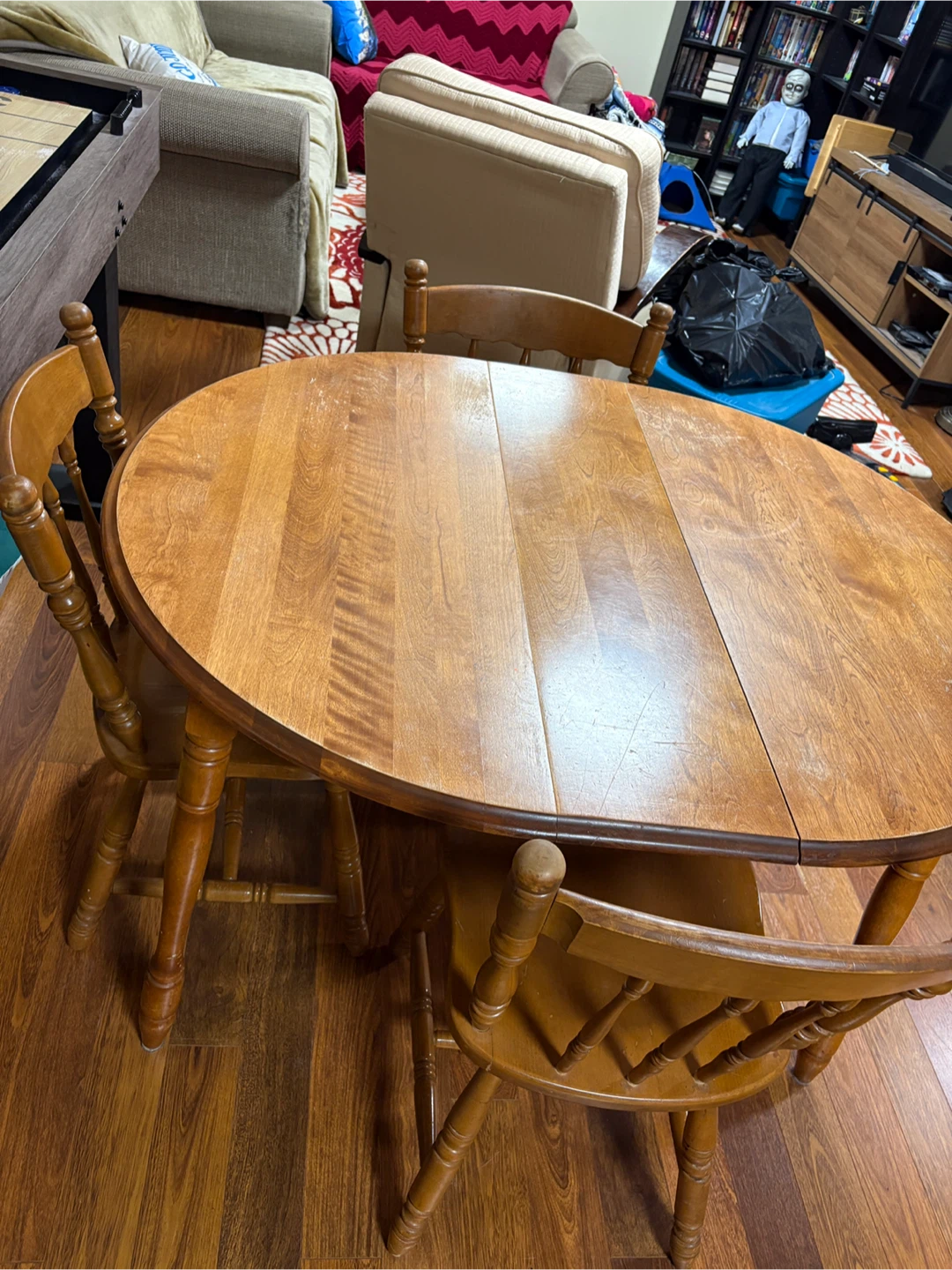 TABLE & 3-CHAIRS