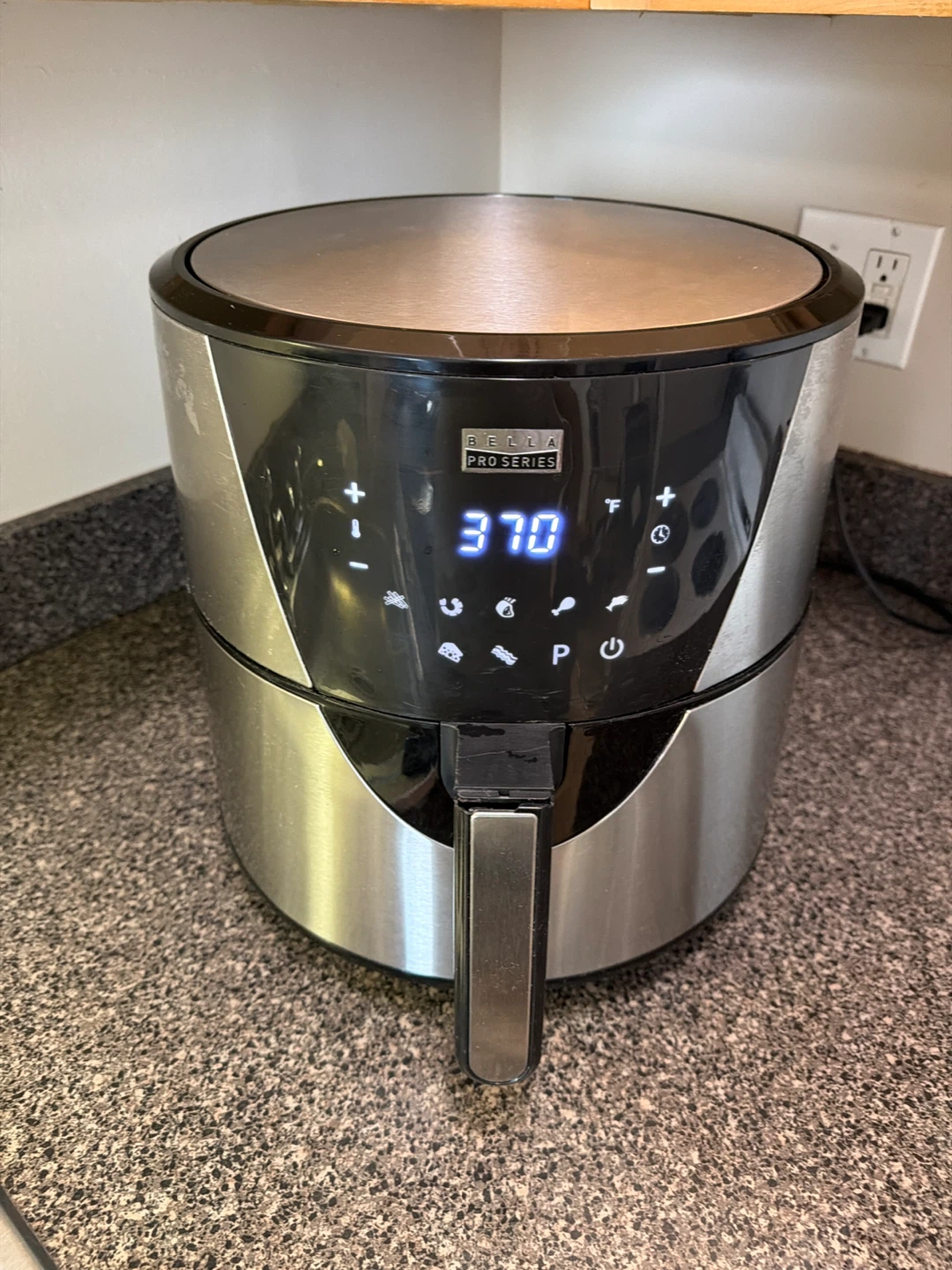 BELLA Pro Series Air Fryer