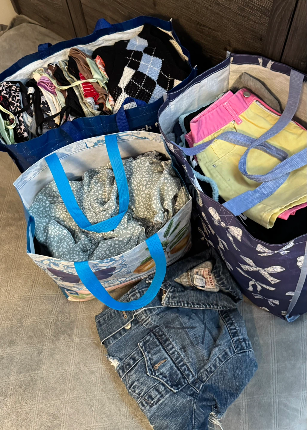 Women's Clothing Bundle - photo 3