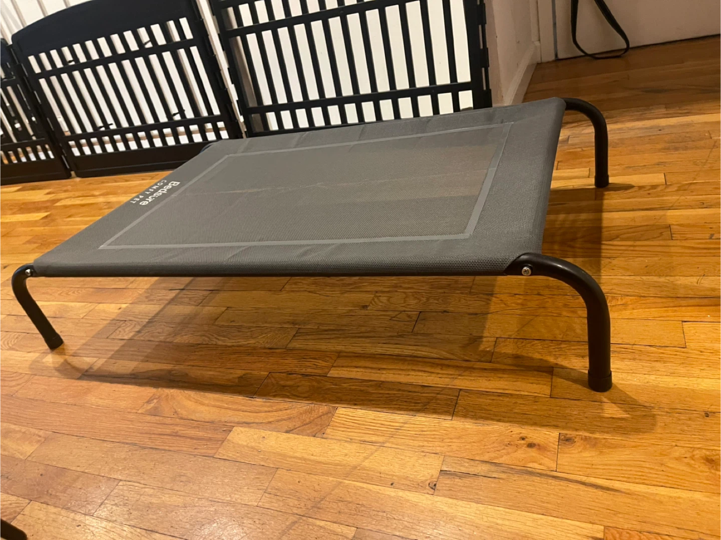 Outdoor Elevated Dog Bed - Bedsure - photo 2