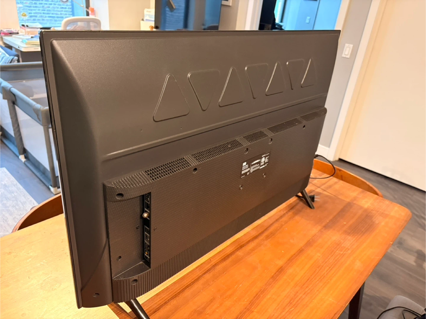 TCL  40'' Class 3-Series HD LED Smart Android TV - photo 2