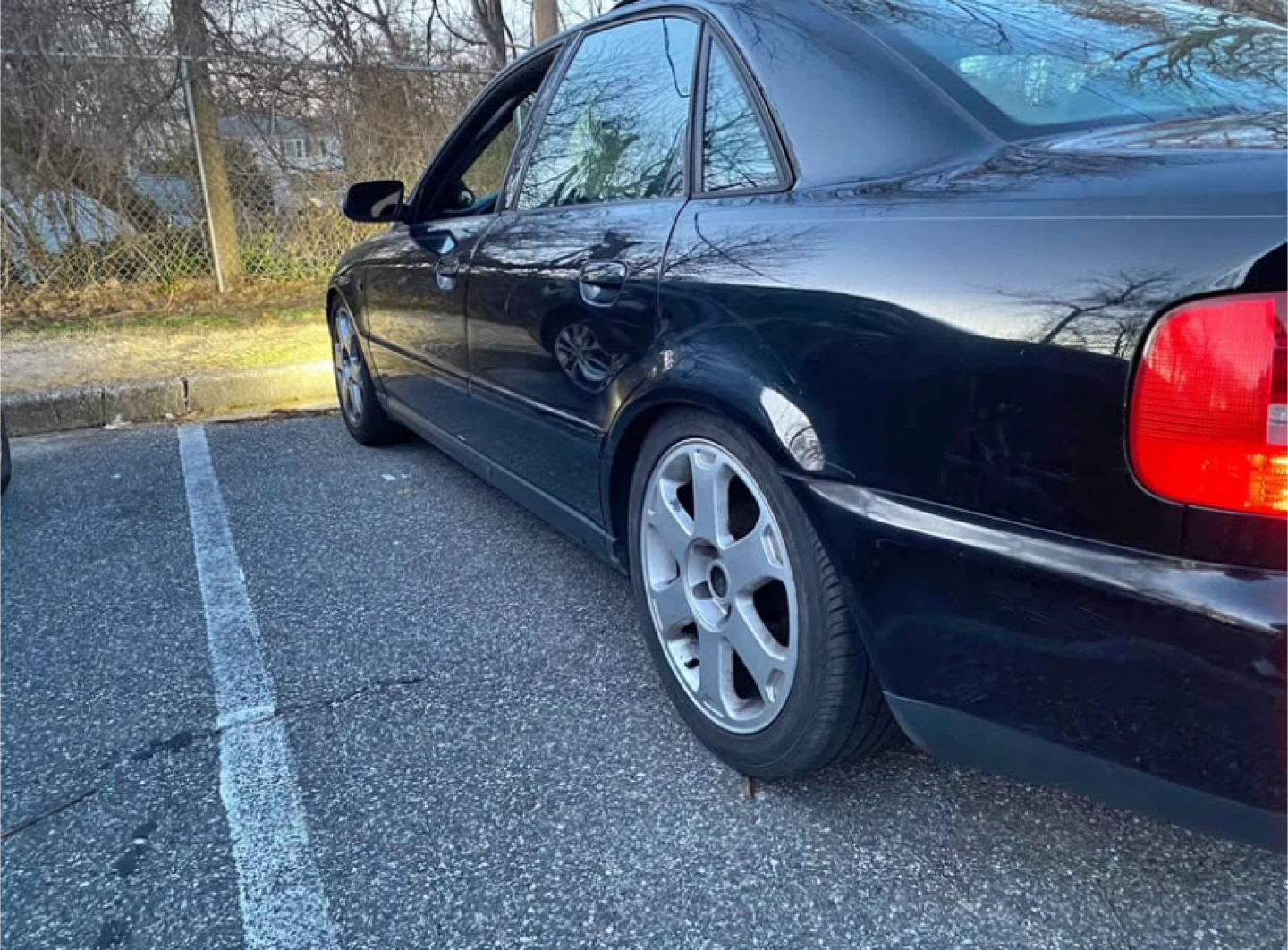 Audi A4 Quattro Sedan - photo 3