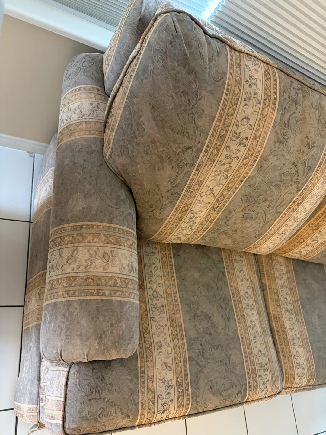 Traditional Sofabed with Accent Pillows - photo 5