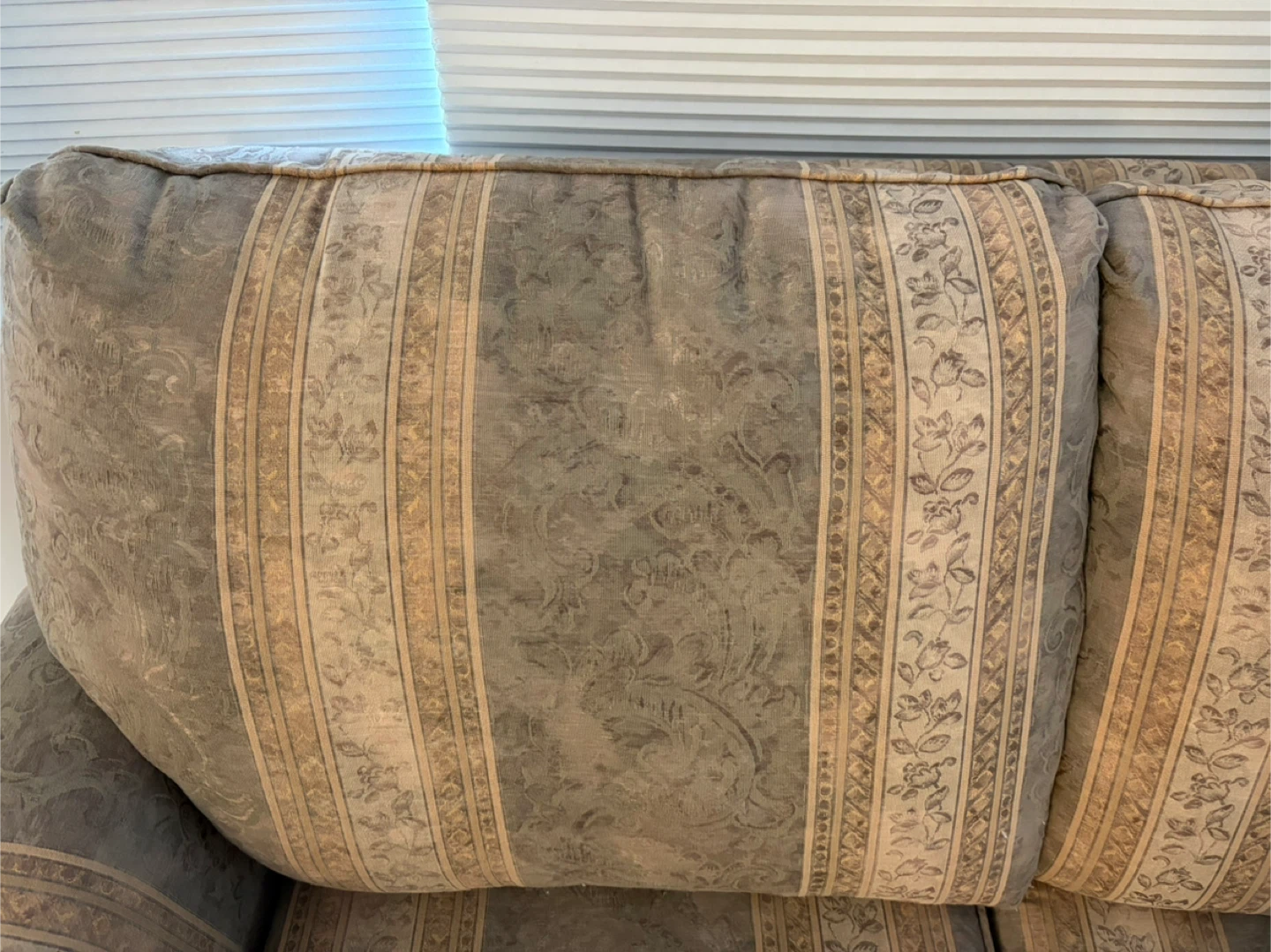 Traditional Sofabed with Accent Pillows - photo 4