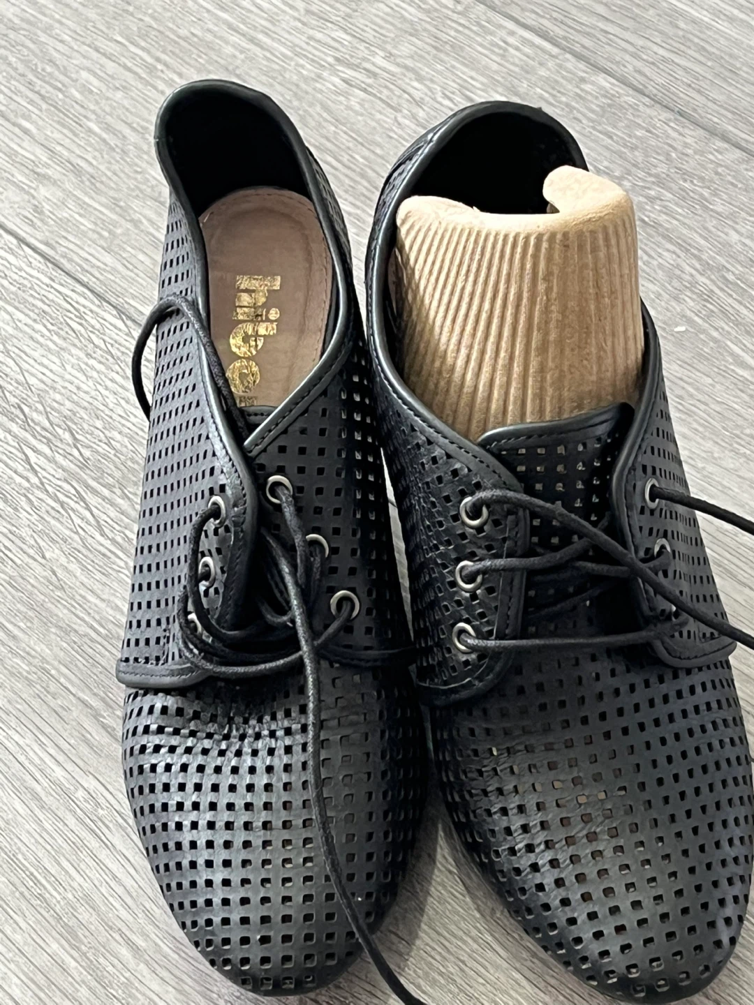 Tibon Wedge Shoes