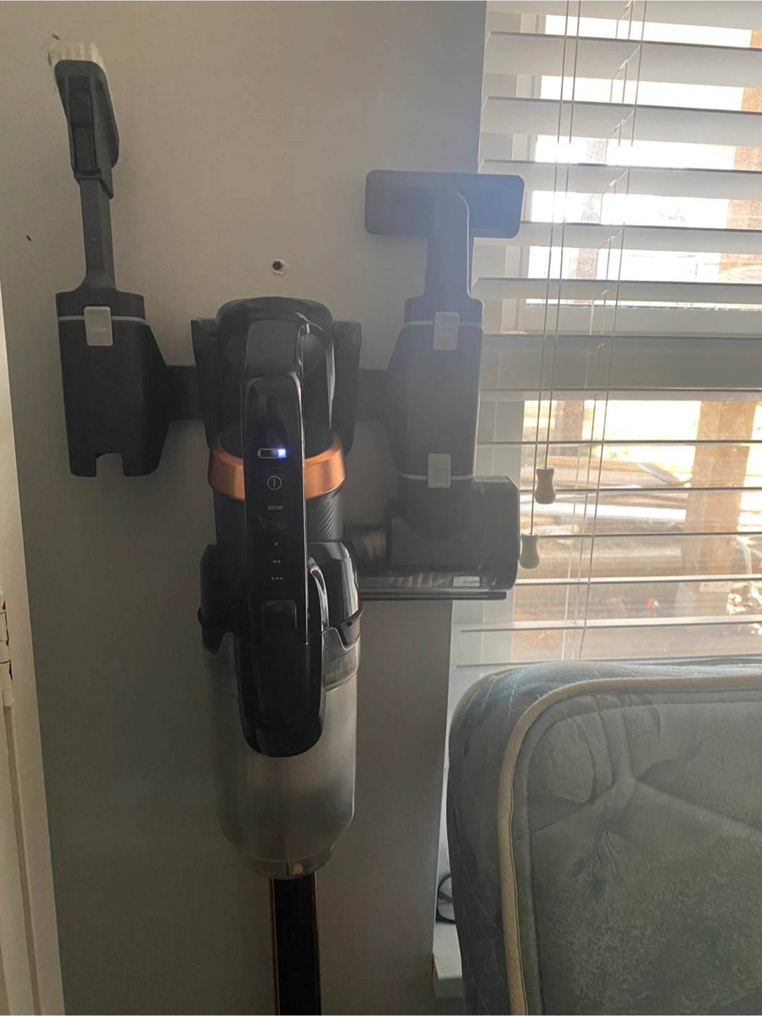 Cordless Stick Vacuum Cleaner - photo 3
